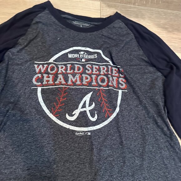 MAJESTIC THREADS MENS 3/4 SLEEVE ATLANTA BRAVES WORLD SERIES T SHIRT LARGE - Picture 3 of 7